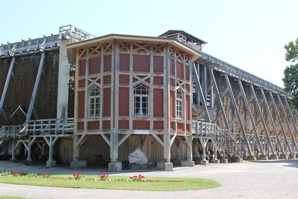 Gasthof & Pension Zum Saalestrand Bad Dürrenberg Exteriör bild